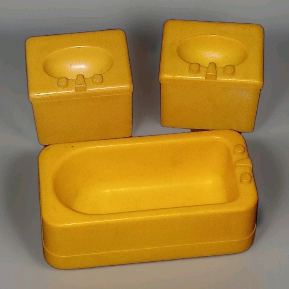 VINTAGE 1970s FISHER PRICE LITTLE PEOPLE YELLOW‎ BATHROOM SET BATHTUB & 2 SINKS